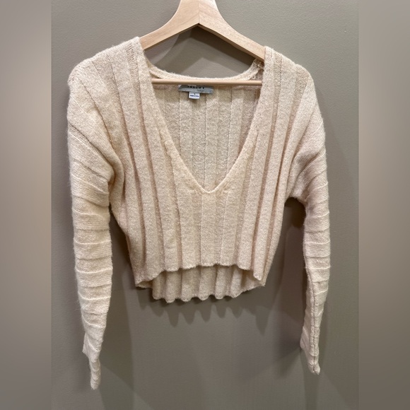 Cream Knit Sweater - Picture 1 of 4